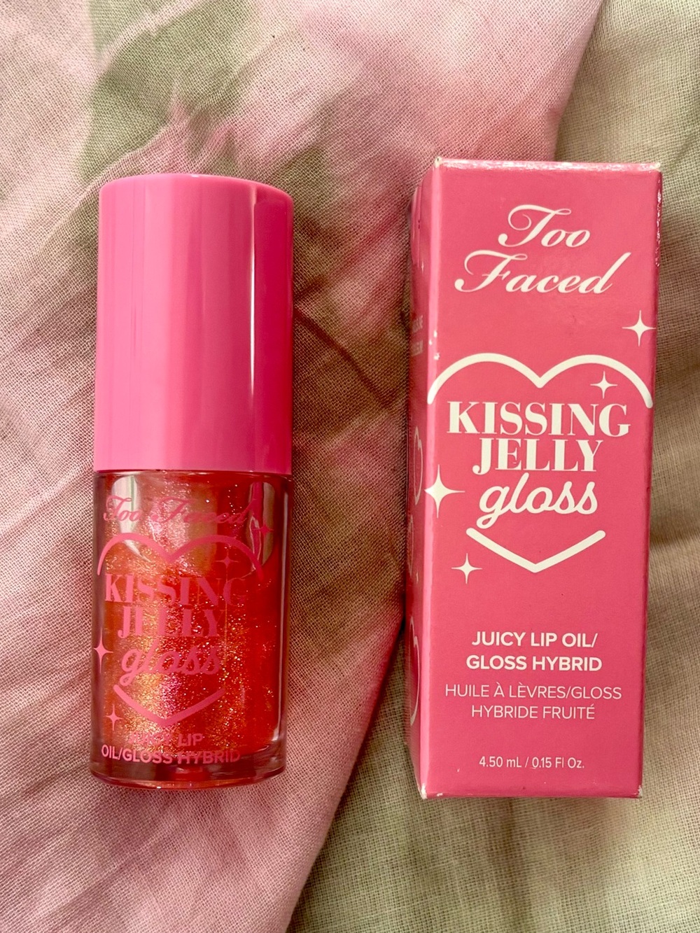 Too Faced Kissing Jelly Juicy Hydrating Lip Oil Gloss in Bubblegum